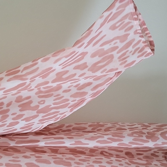 Belle By Kim Gravel Pink Sheer Leopard Print Tunic Embroidered Neckline Size 2XL - Picture 3 of 8